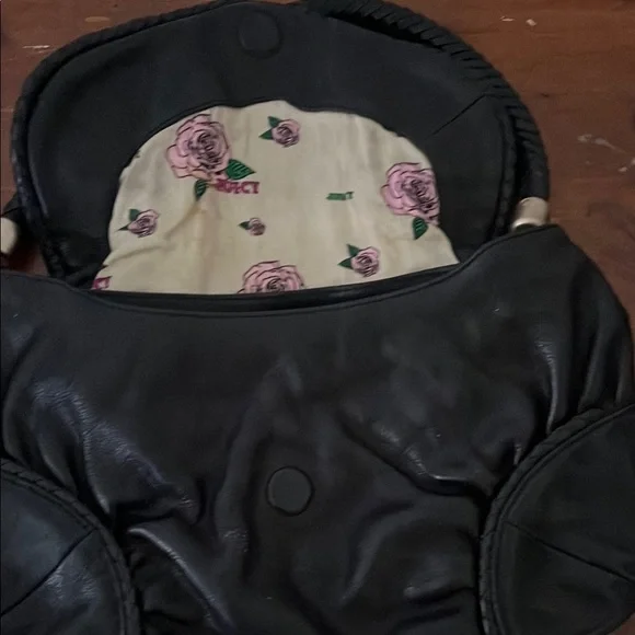 Juicy Couture Black Shoulder Bag with Ruched Design - Picture 5 of 6